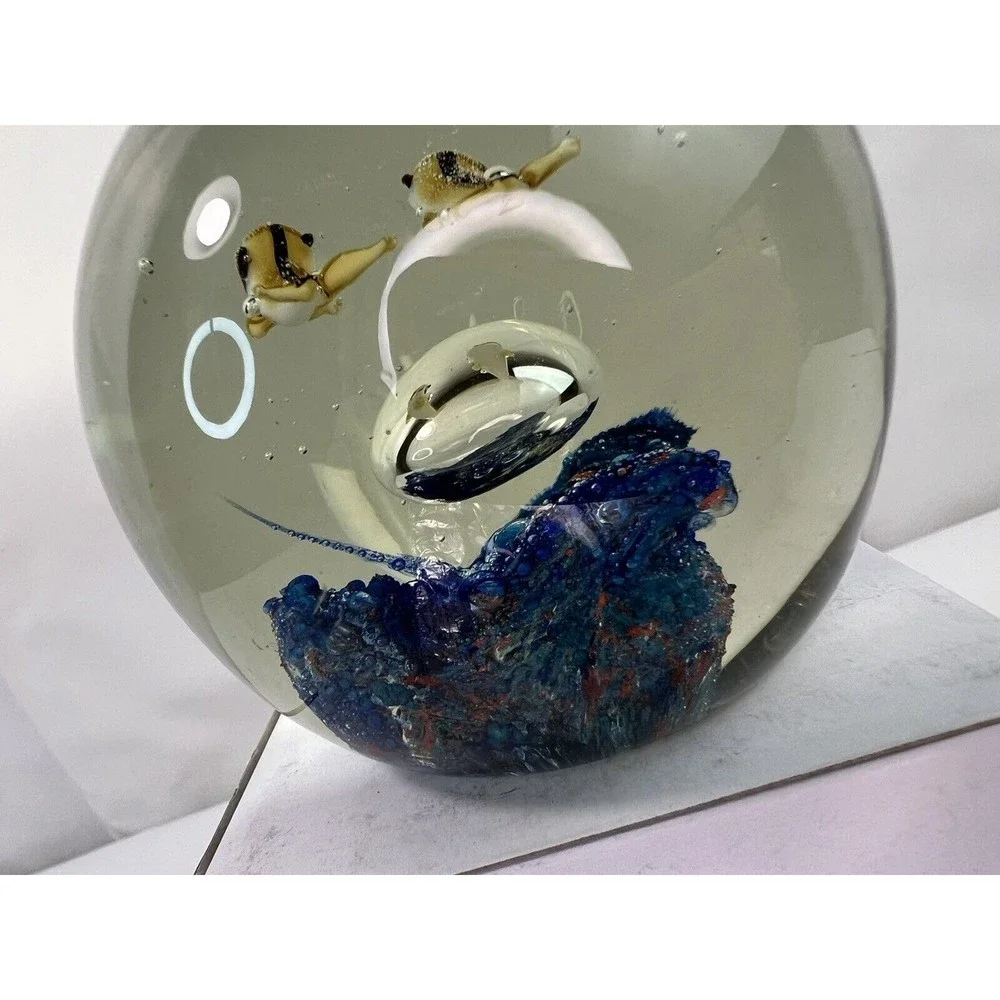 Vtg‎ Paperweight Clear Ball Collectible Creations Fish Ocean Scenery Decor